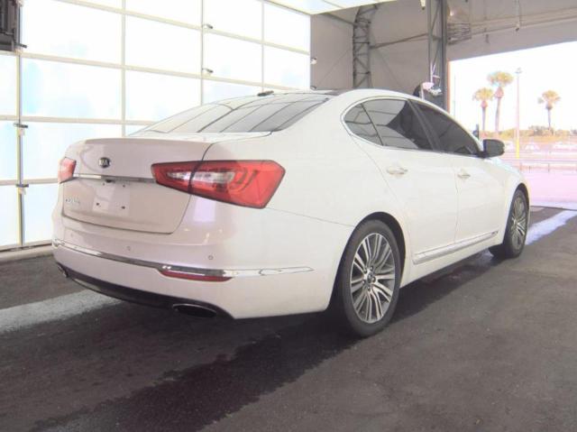 2016 KIA CADENZA LU KNALN4D71G5220786