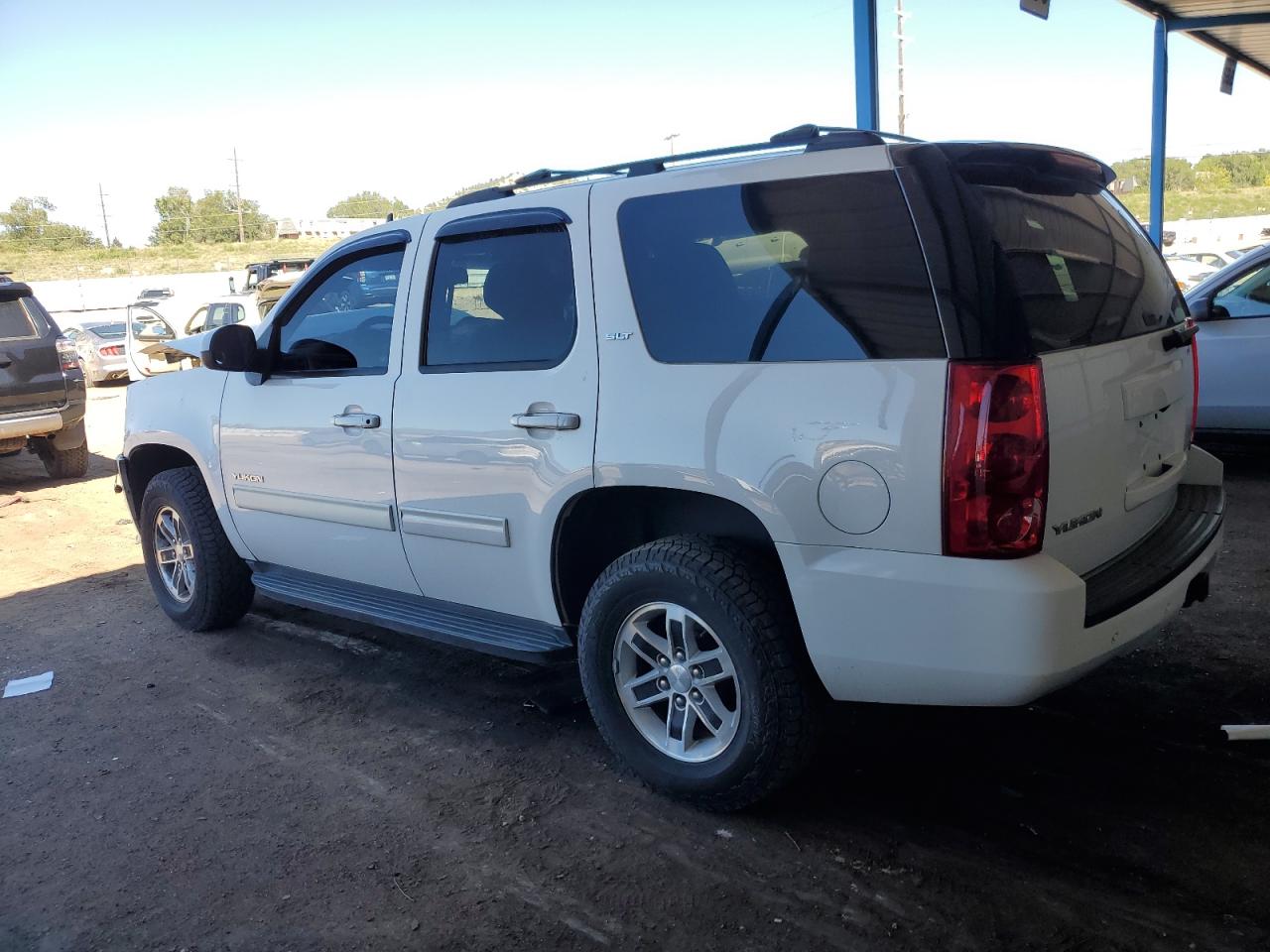 GMC YUKON SLT