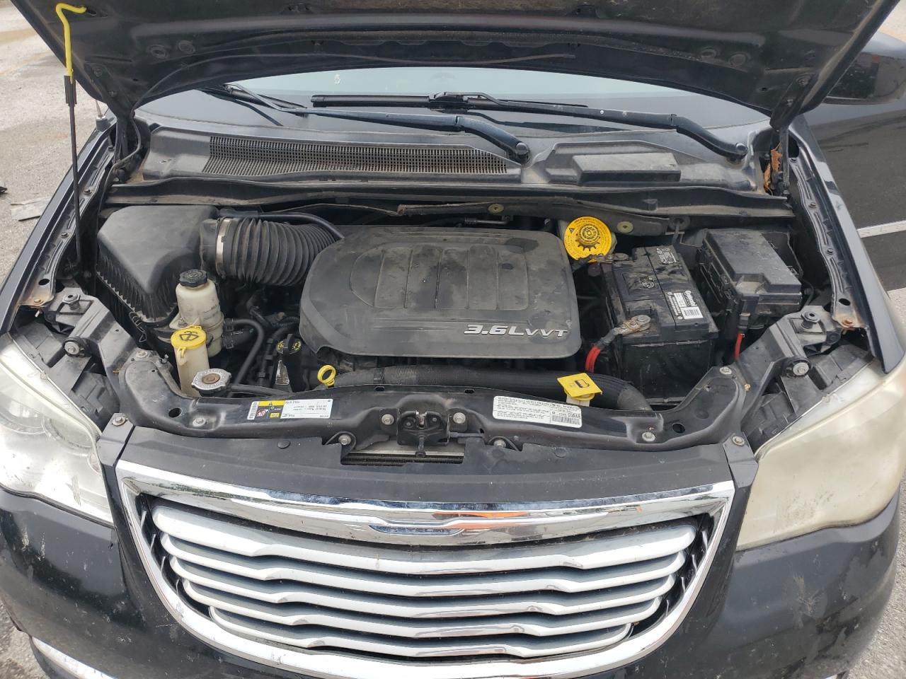 CHRYSLER TOWN & COUNTRY TOURING