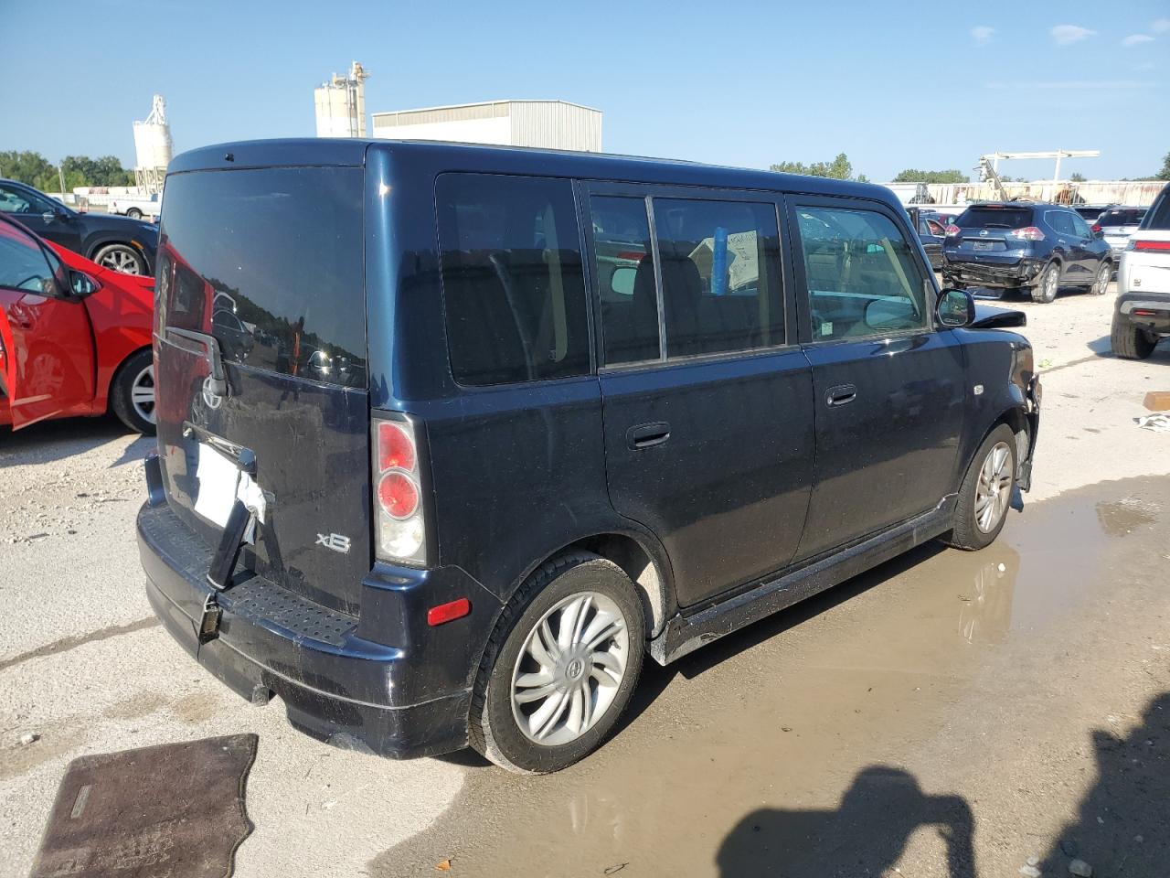 Lot #3274777187 2005 TOYOTA SCION XB