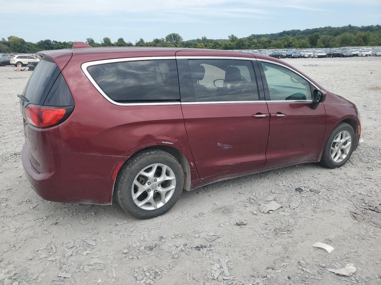 CHRYSLER PACIFICA TOURING L