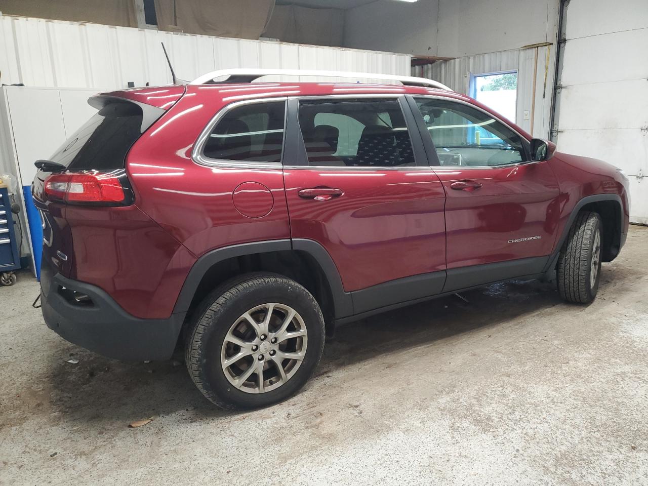 JEEP GRAND CHEROKEE LATITUDE PLUS