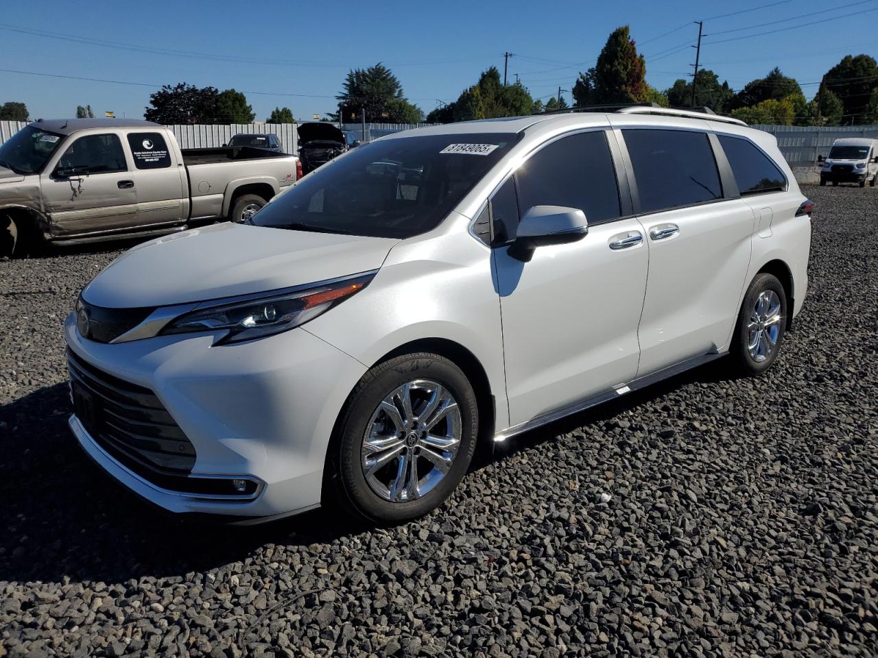TOYOTA SIENNA LIMITED