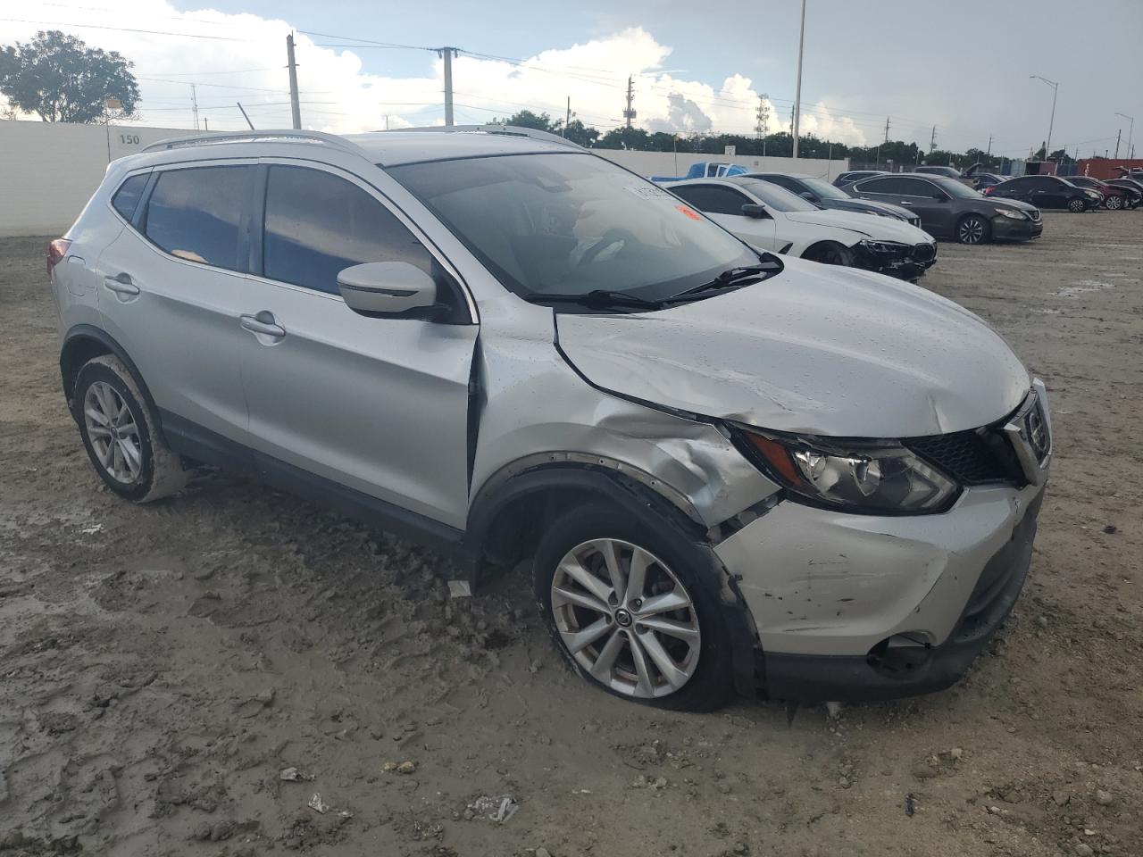 NISSAN ROGUE SPORT S