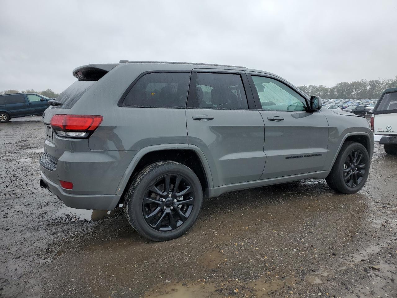 JEEP GRAND CHEROKEE LAREDO E