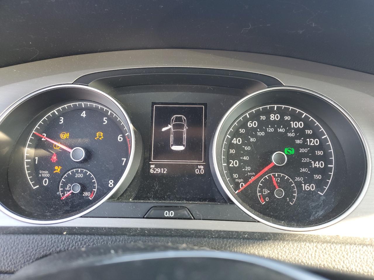 VOLKSWAGEN GOLF S/SE