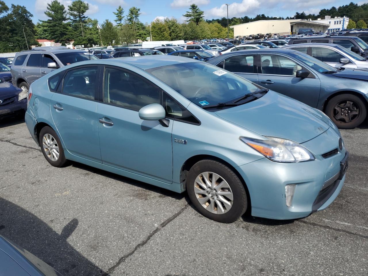 TOYOTA PRIUS PLUG-IN