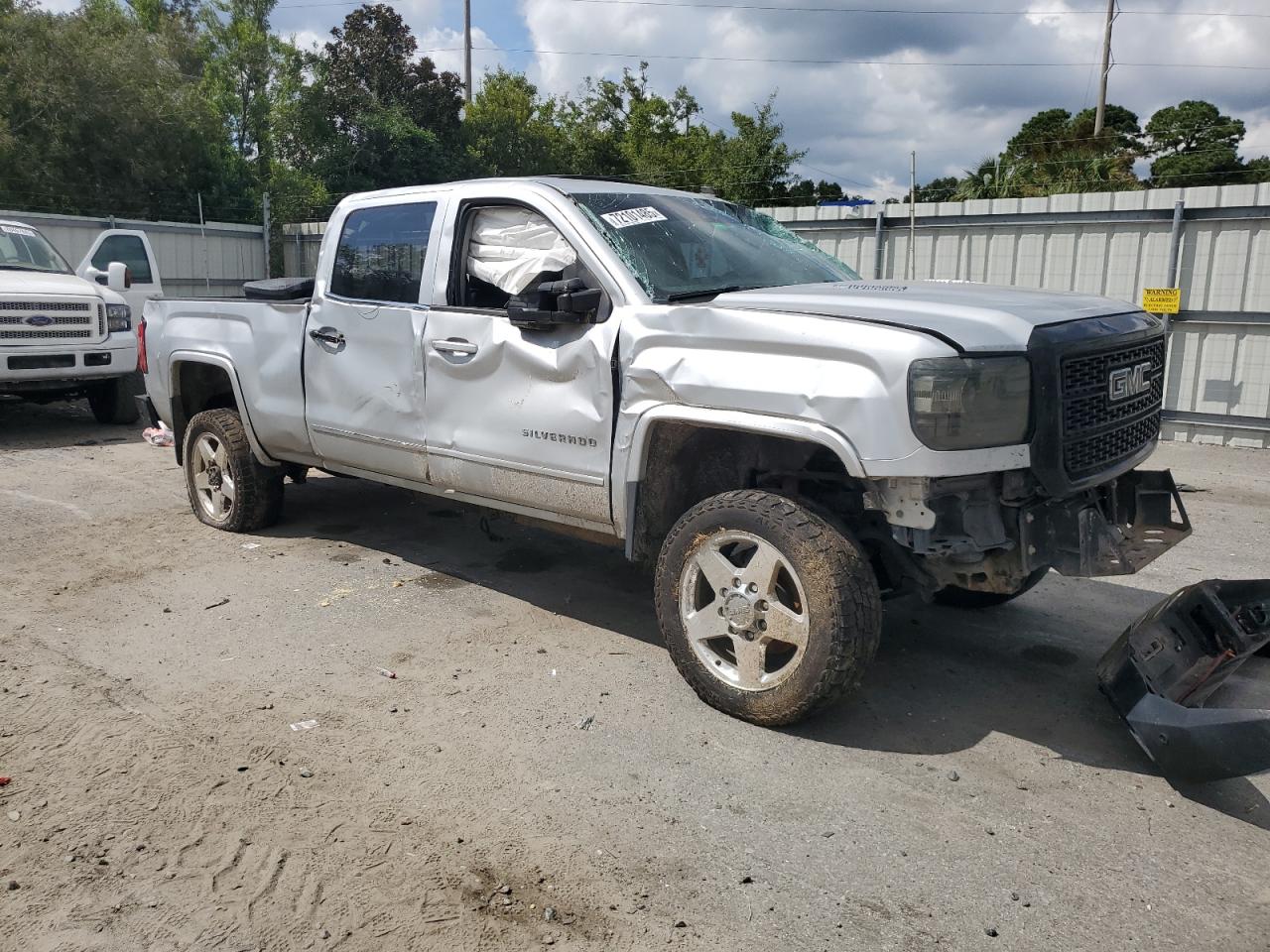 GMC SIERRA K2500 DENALI