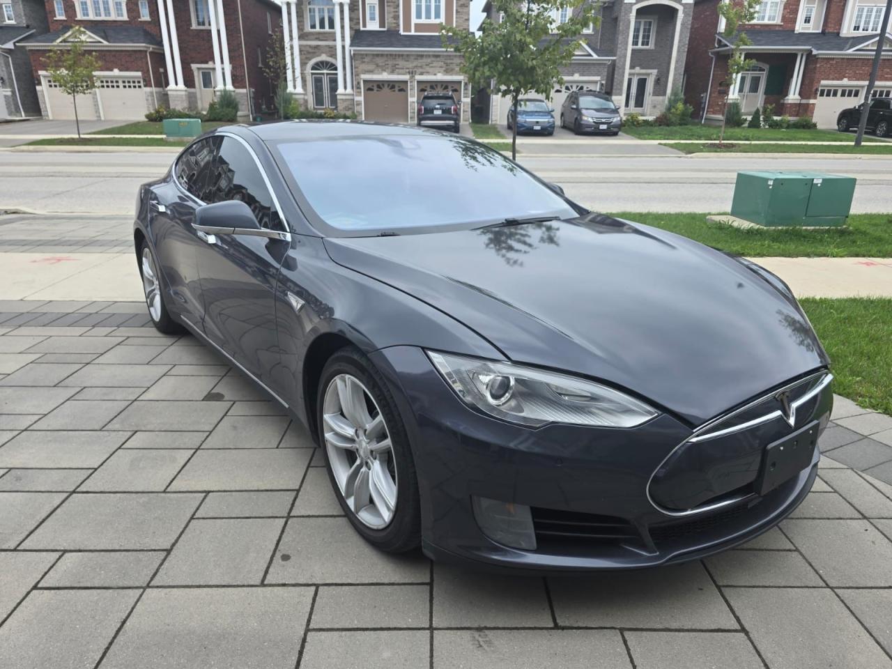 TESLA MODEL S
