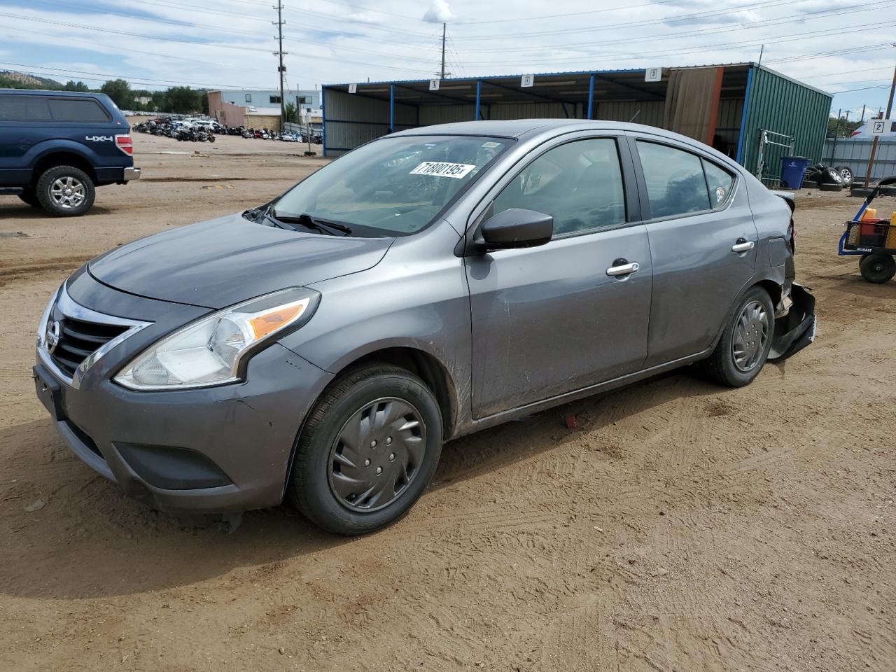NISSAN VERSA S