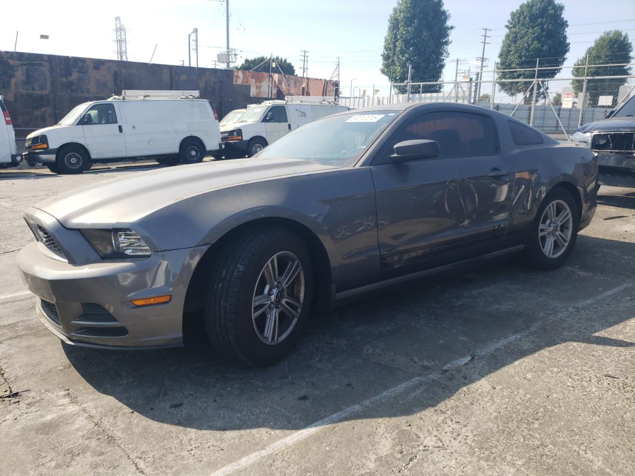 FORD MUSTANG