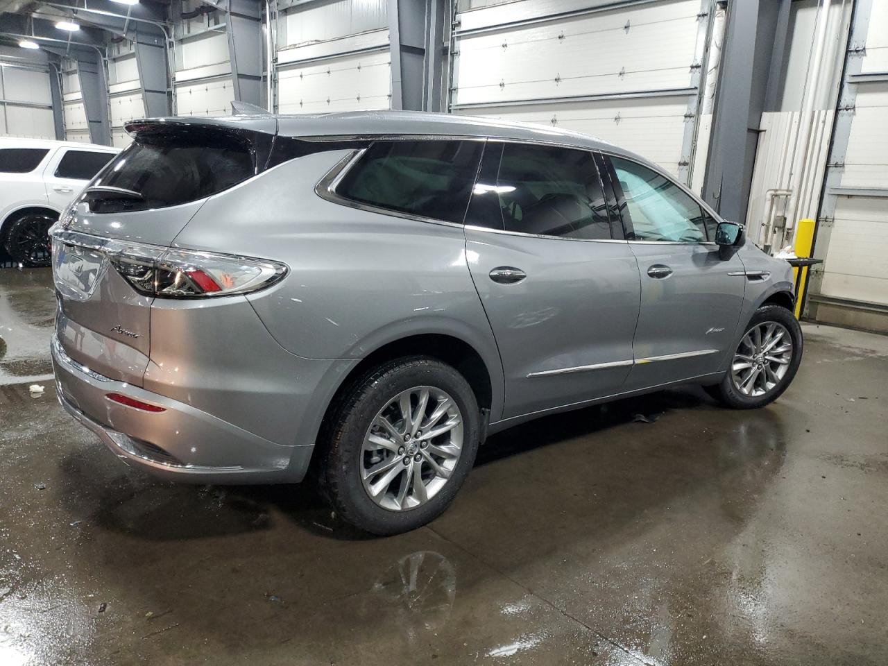BUICK ENCLAVE AVENIR