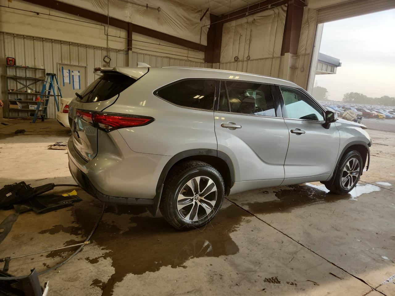 TOYOTA HIGHLANDER XLE