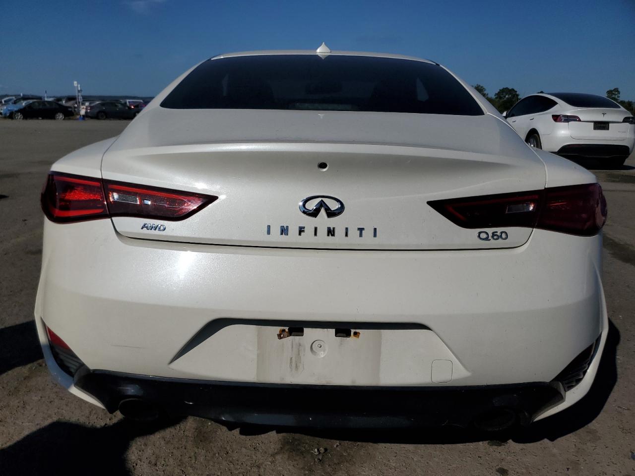INFINITI Q60 PREMIUM