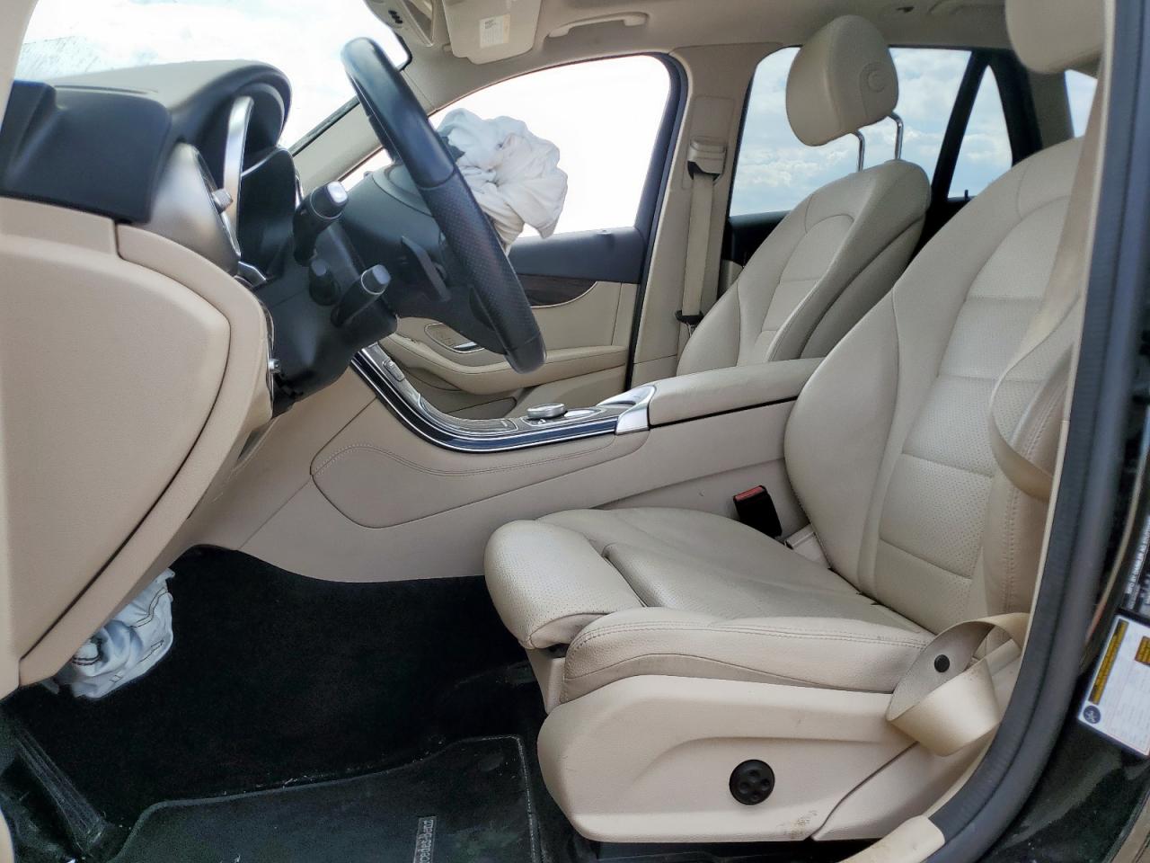 MERCEDES-BENZ GLC-CLASS 300