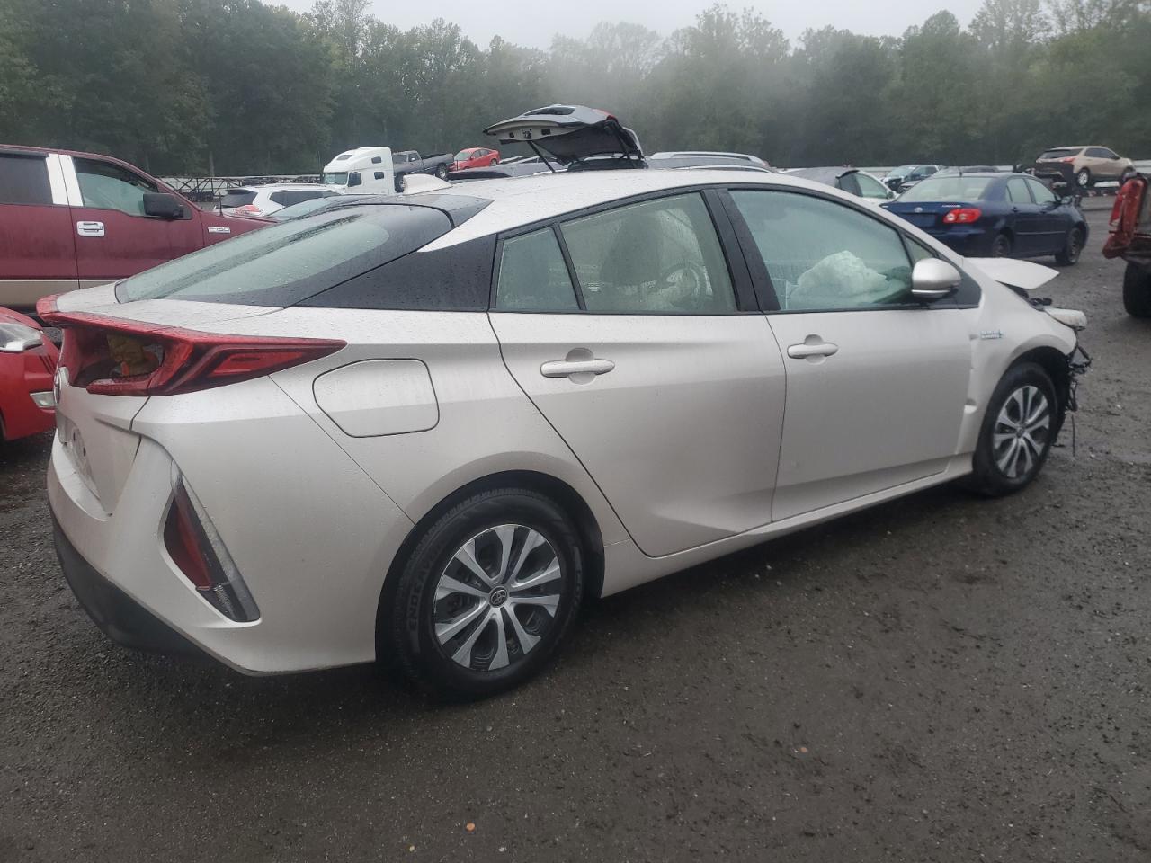 TOYOTA PRIUS PRIME LE