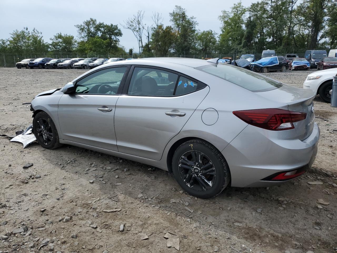 HYUNDAI ELANTRA SEL
