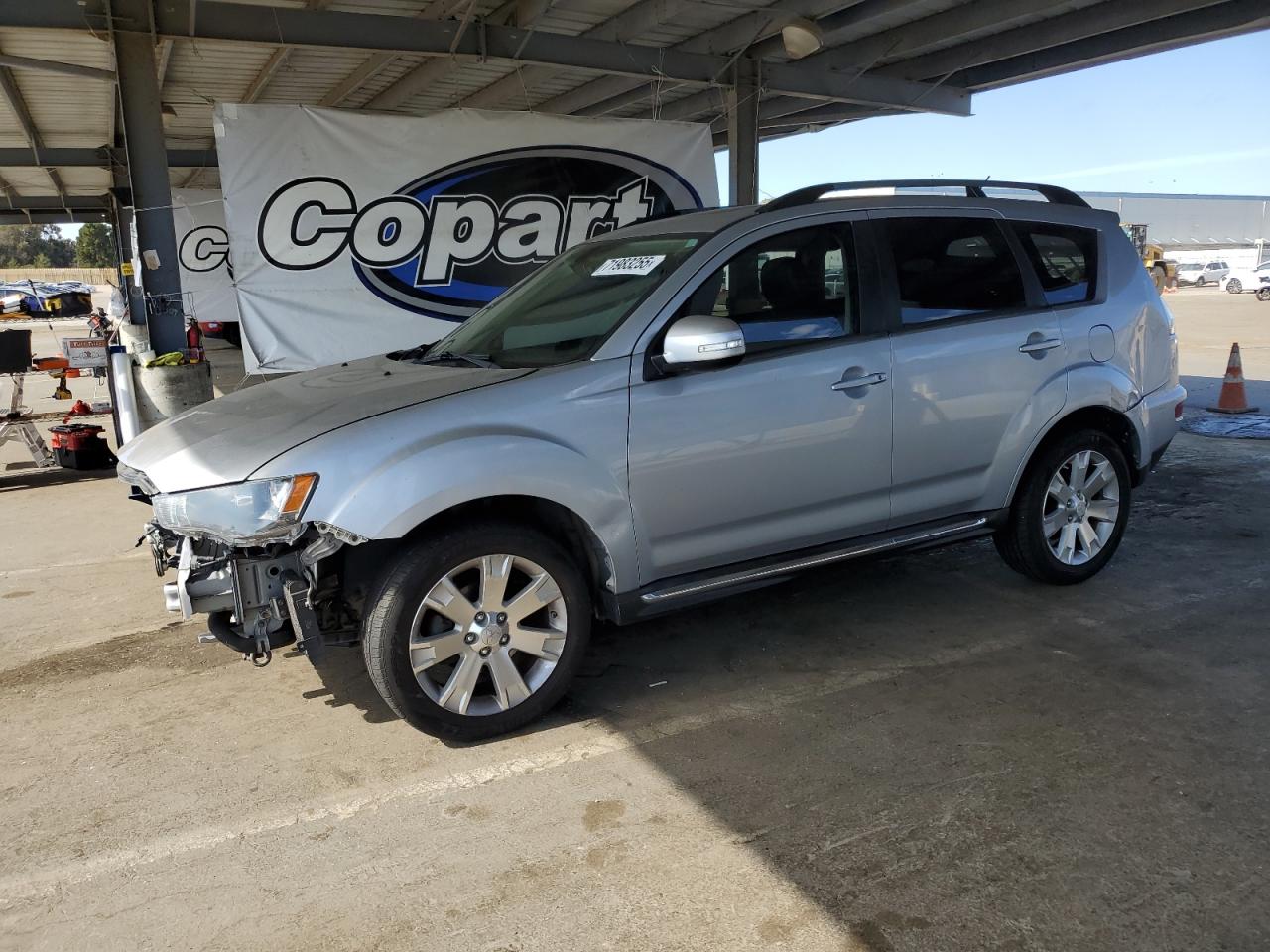 MITSUBISHI OUTLANDER SE