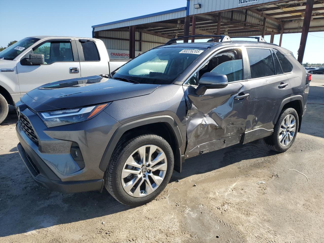 TOYOTA RAV4 XLE PREMIUM