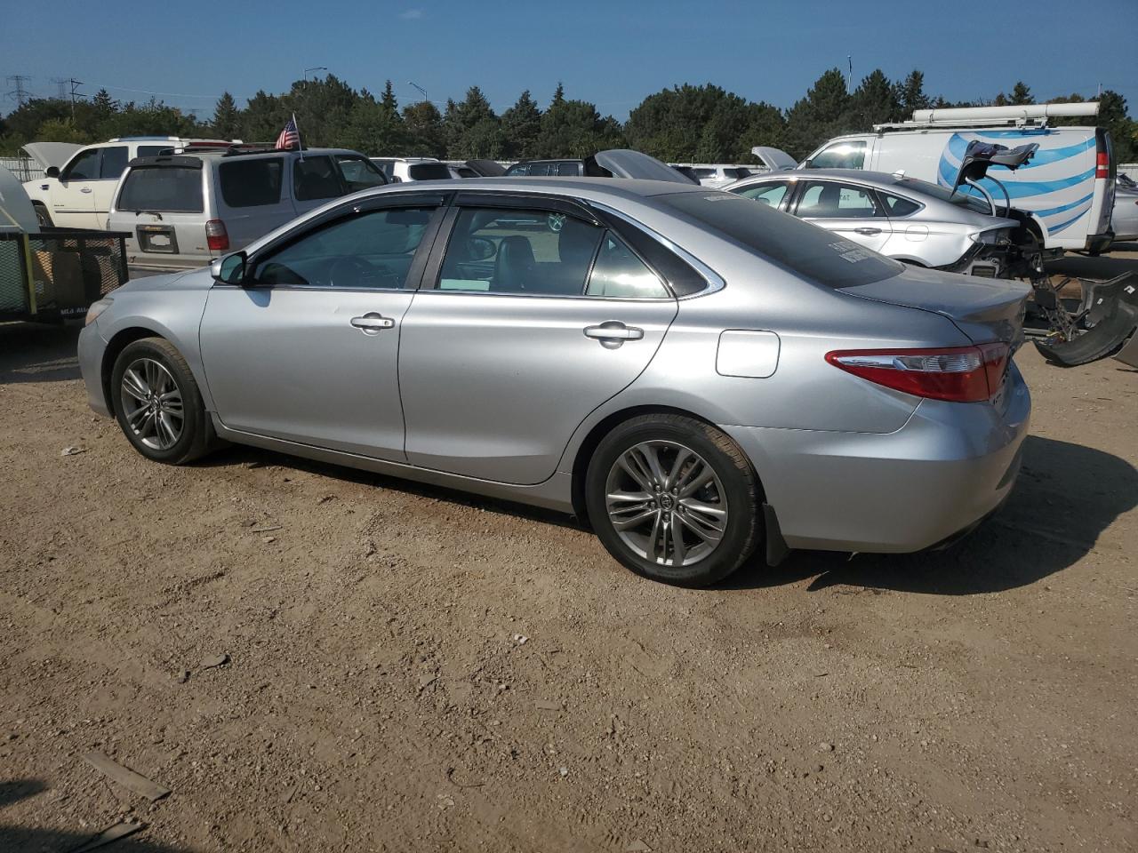 TOYOTA CAMRY LE