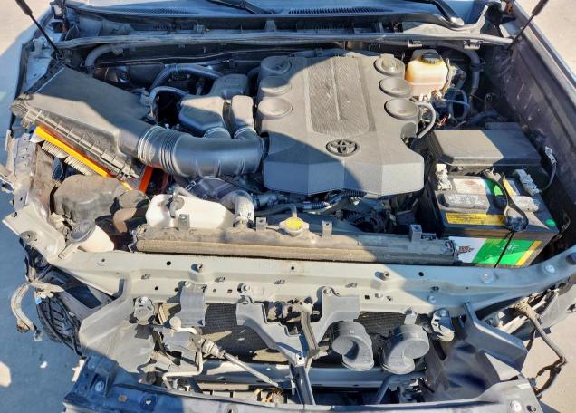 2015 TOYOTA 4RUNNER SR JTEZU5JR9F5085529