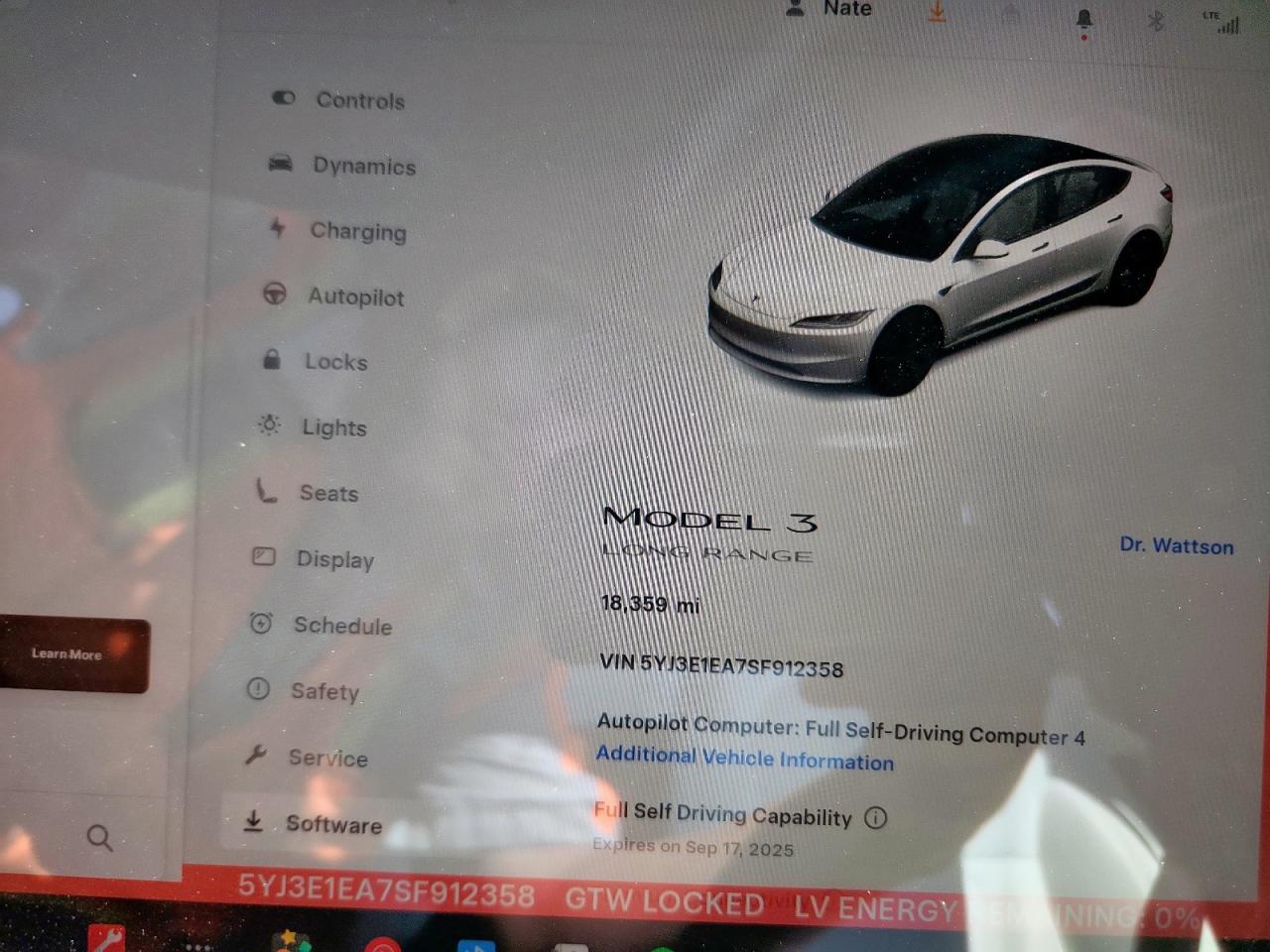 TESLA MODEL 3