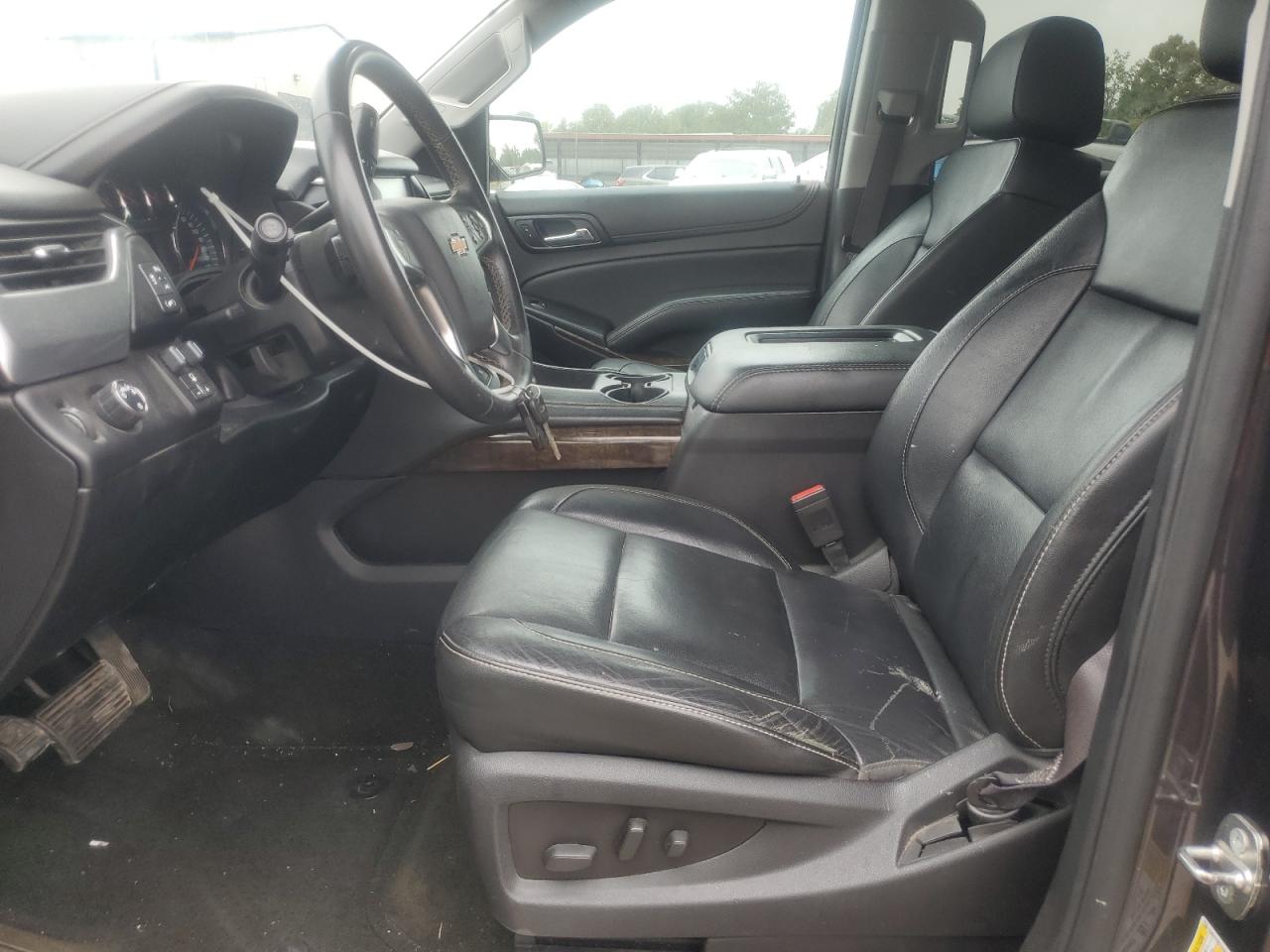 CHEVROLET SUBURBAN C1500 LT