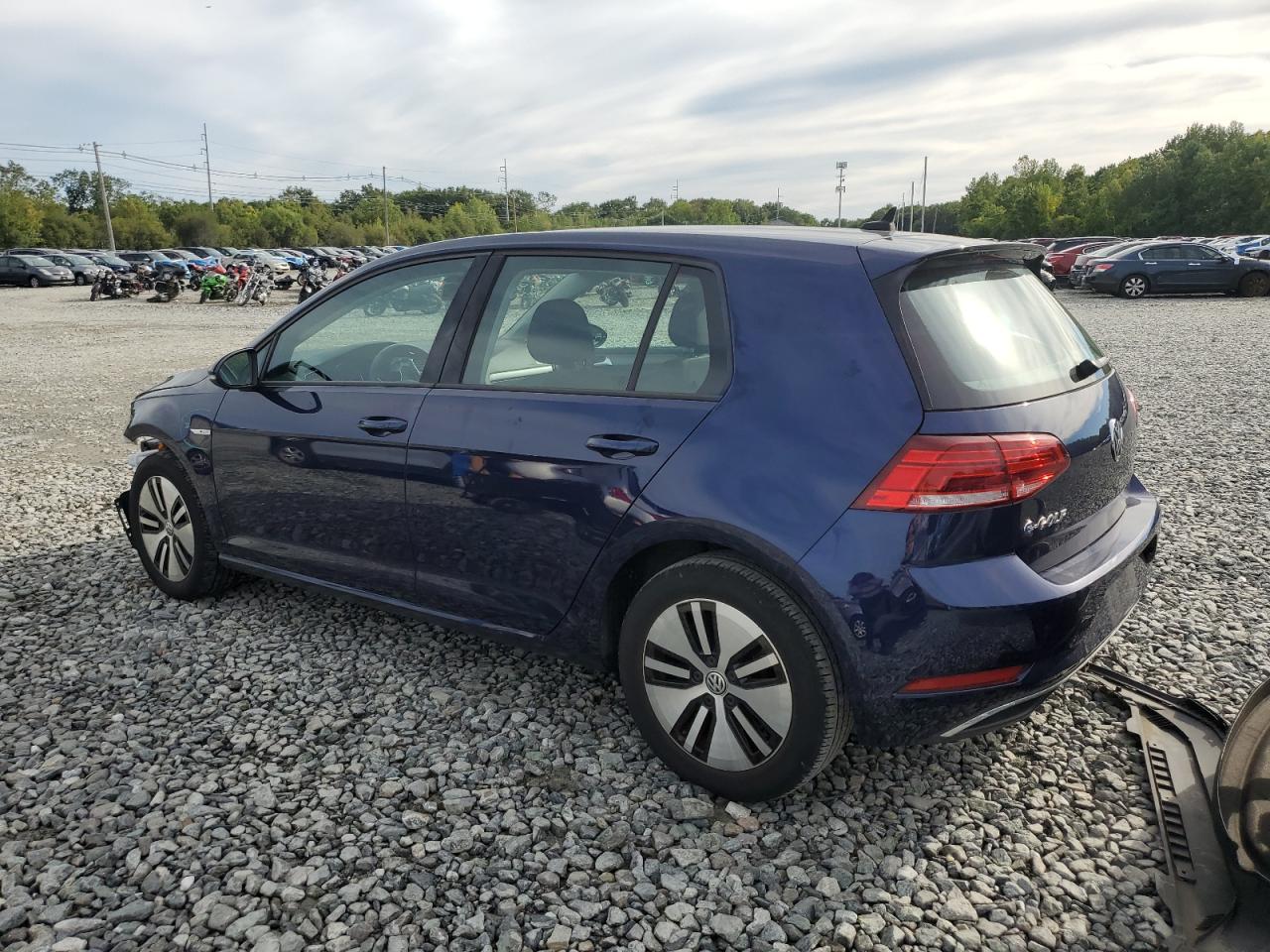 VOLKSWAGEN E-GOLF SE