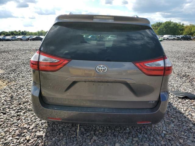 2017 TOYOTA SIENNA XLE 5TDYZ3DC9HS815028