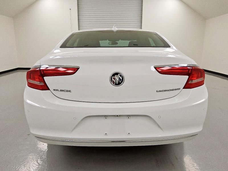2018 BUICK LACROSSE E 1G4ZP5SZ8JU121991