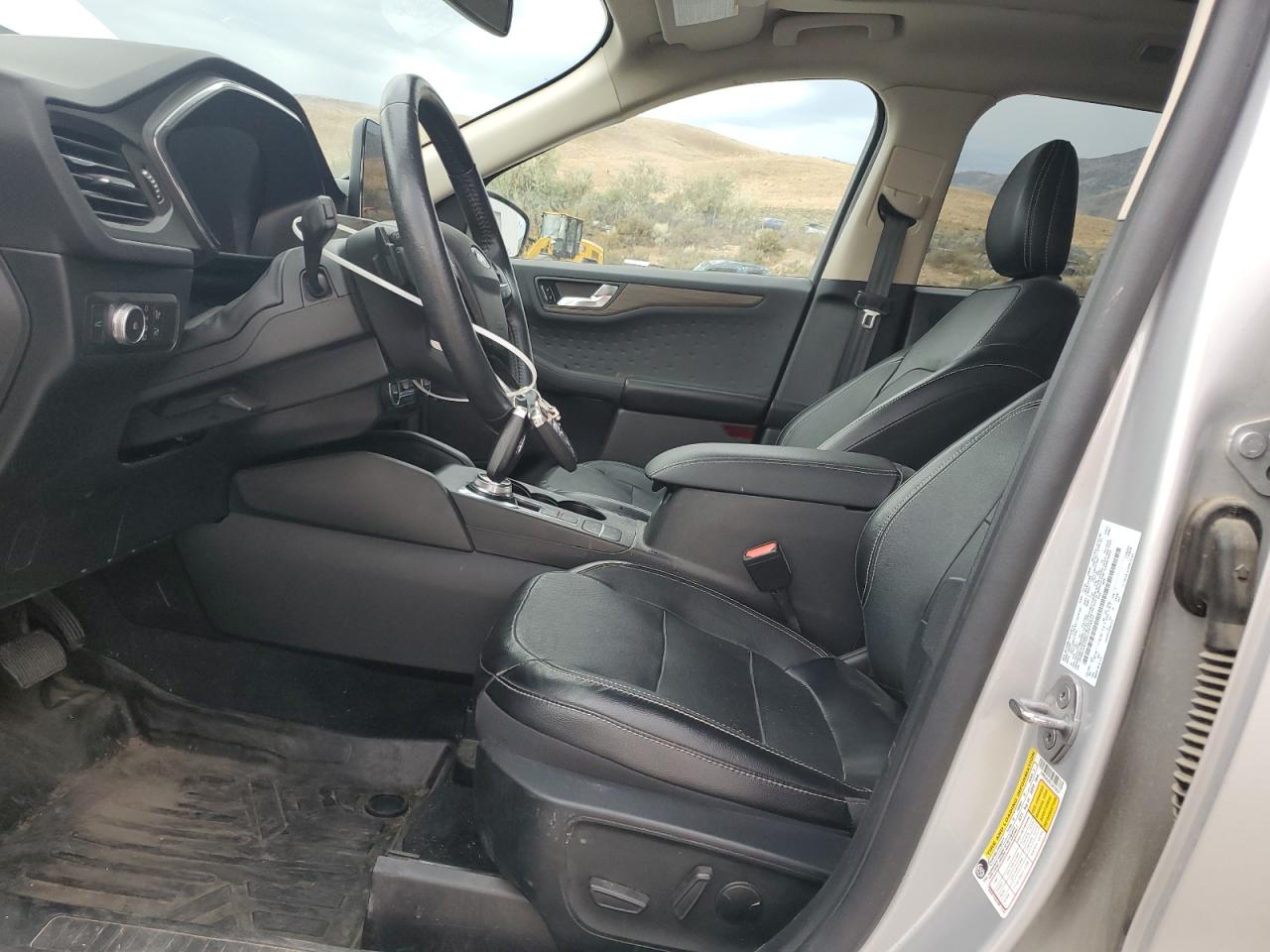 FORD ESCAPE TITANIUM