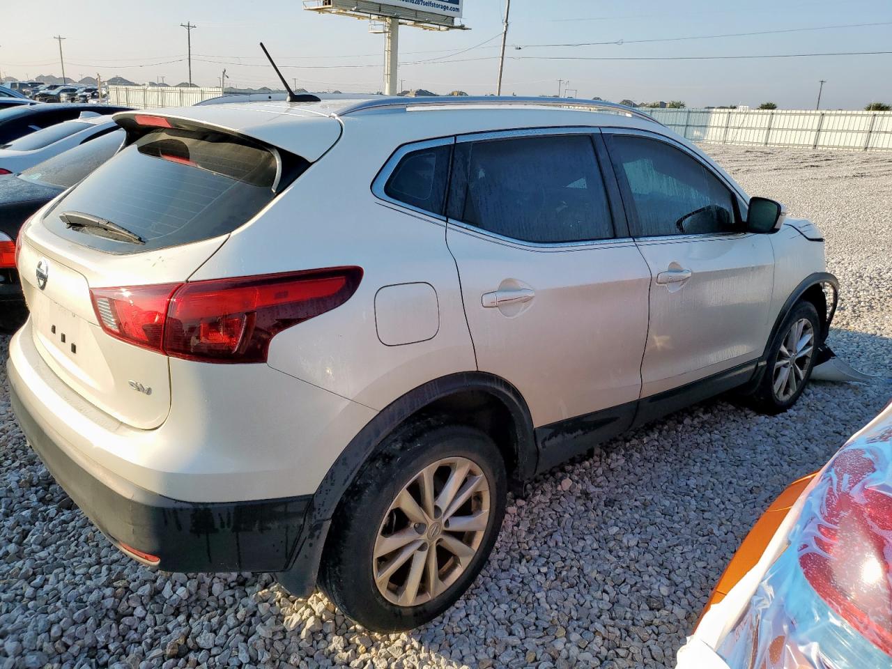 NISSAN ROGUE SPORT S