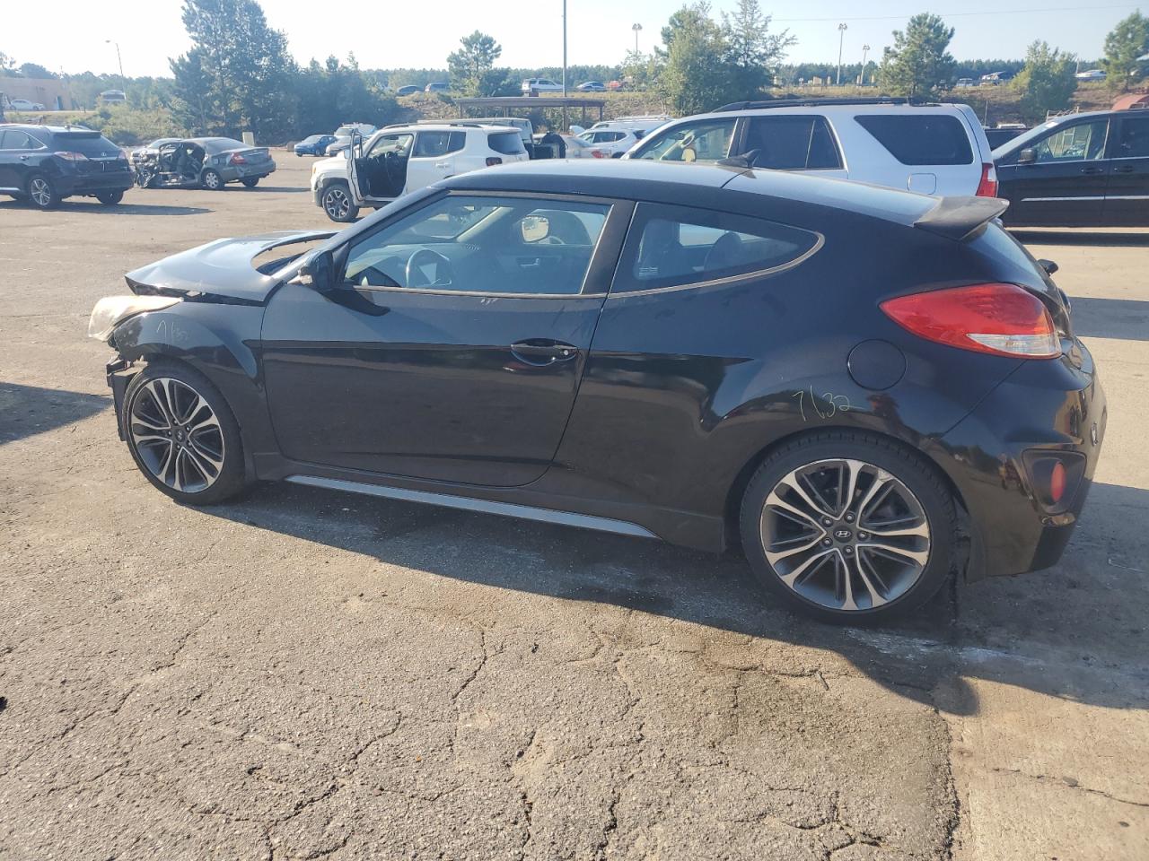 HYUNDAI VELOSTER TURBO