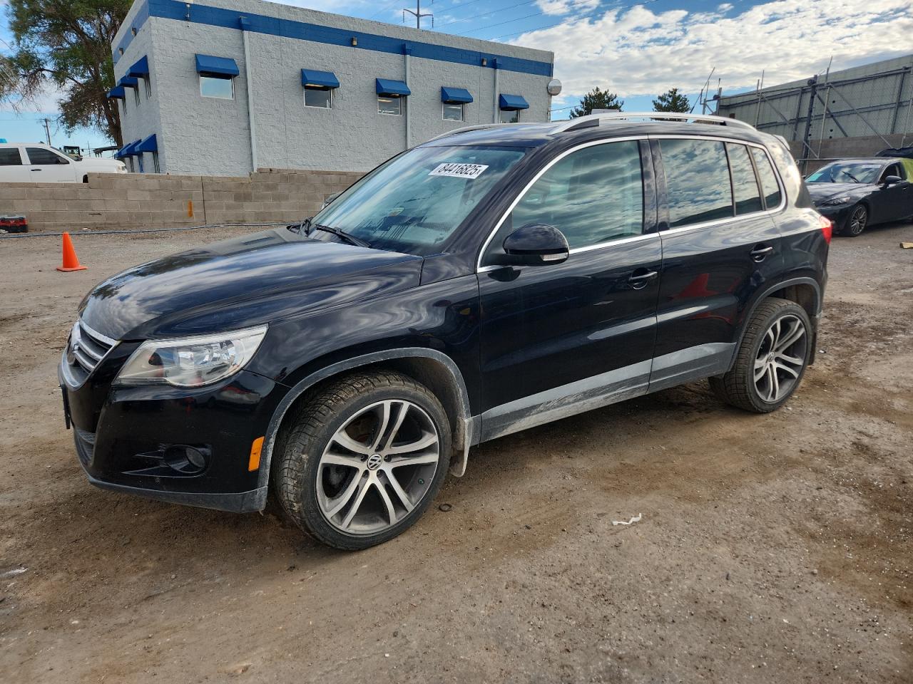 VOLKSWAGEN TIGUAN S