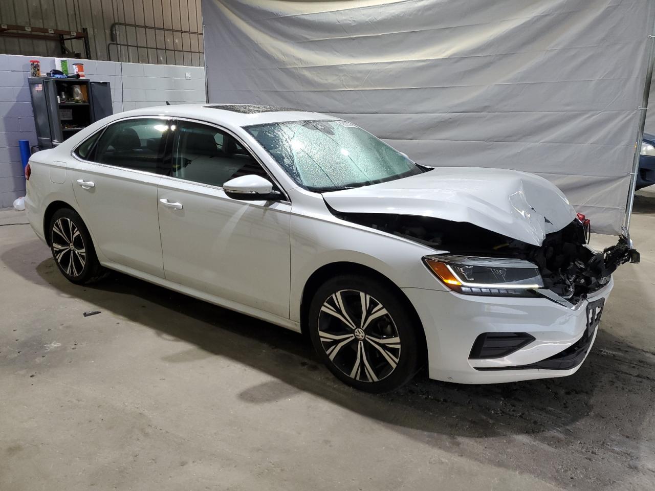 VOLKSWAGEN PASSAT SE