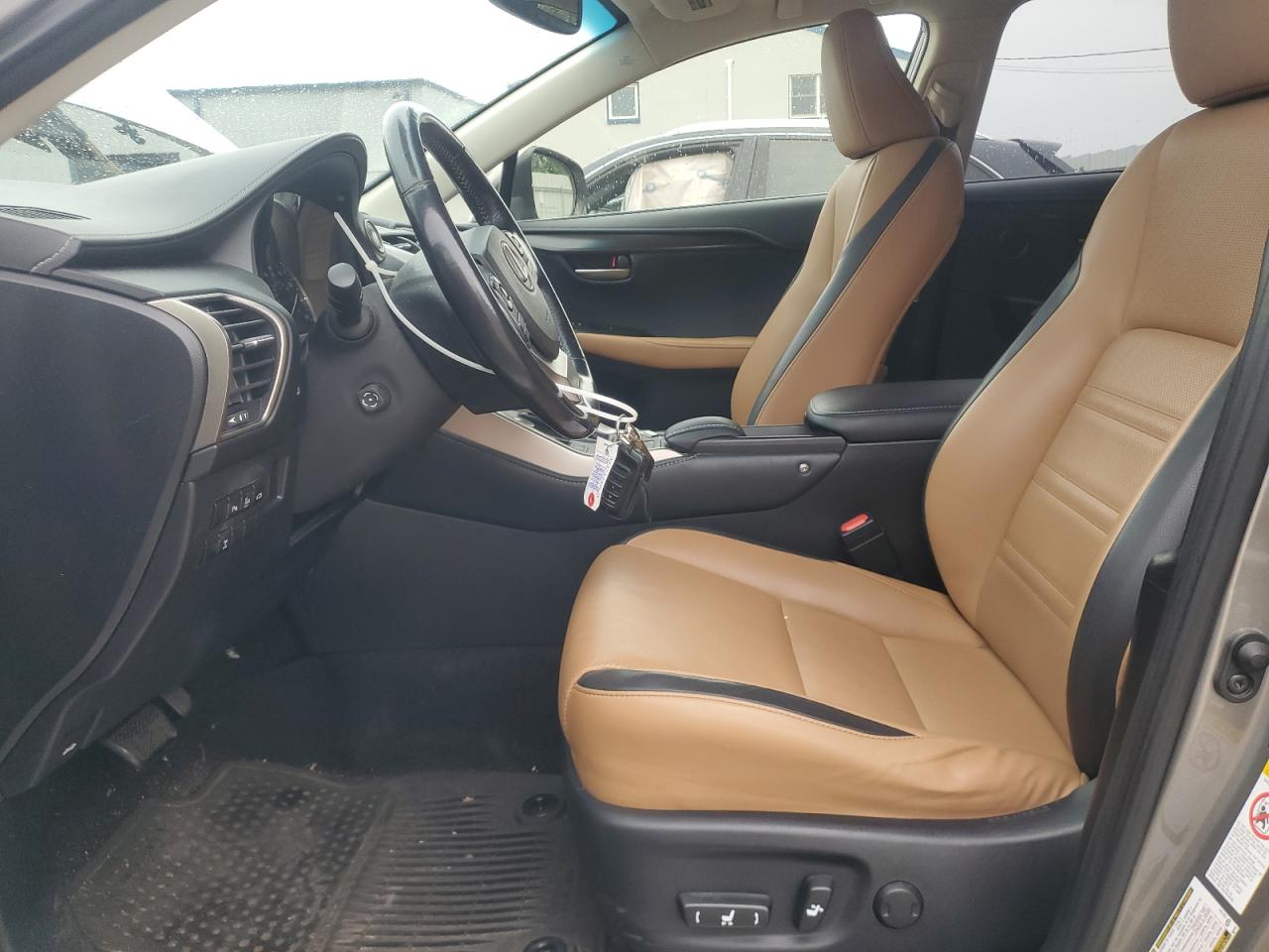 LEXUS NX 200T