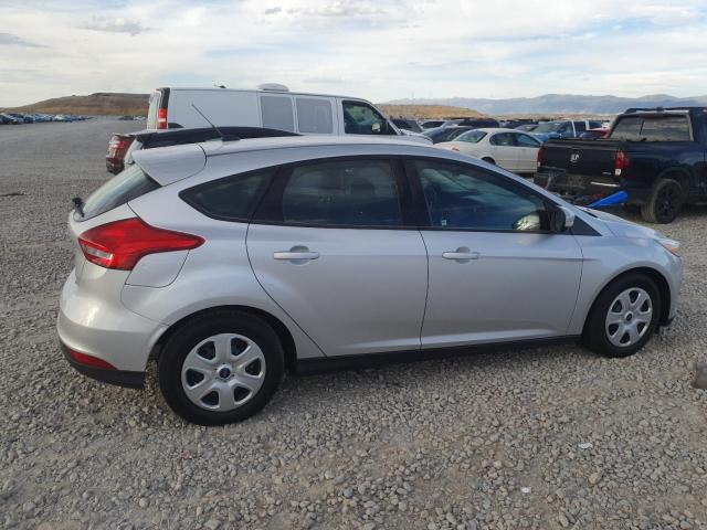 2015 FORD FOCUS SE 1FADP3K21FL307137