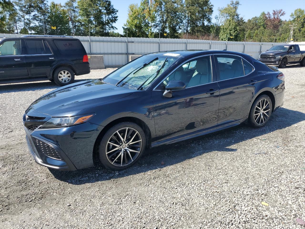 TOYOTA CAMRY SE