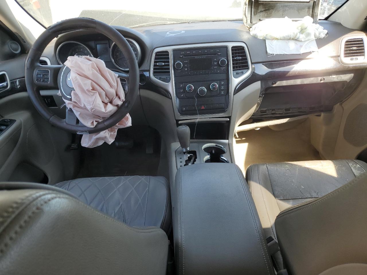 JEEP GRAND CHEROKEE LAREDO