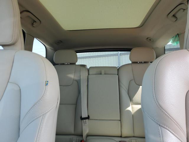 2022 VOLVO XC60 B5 MO YV4L12RKXN1971452