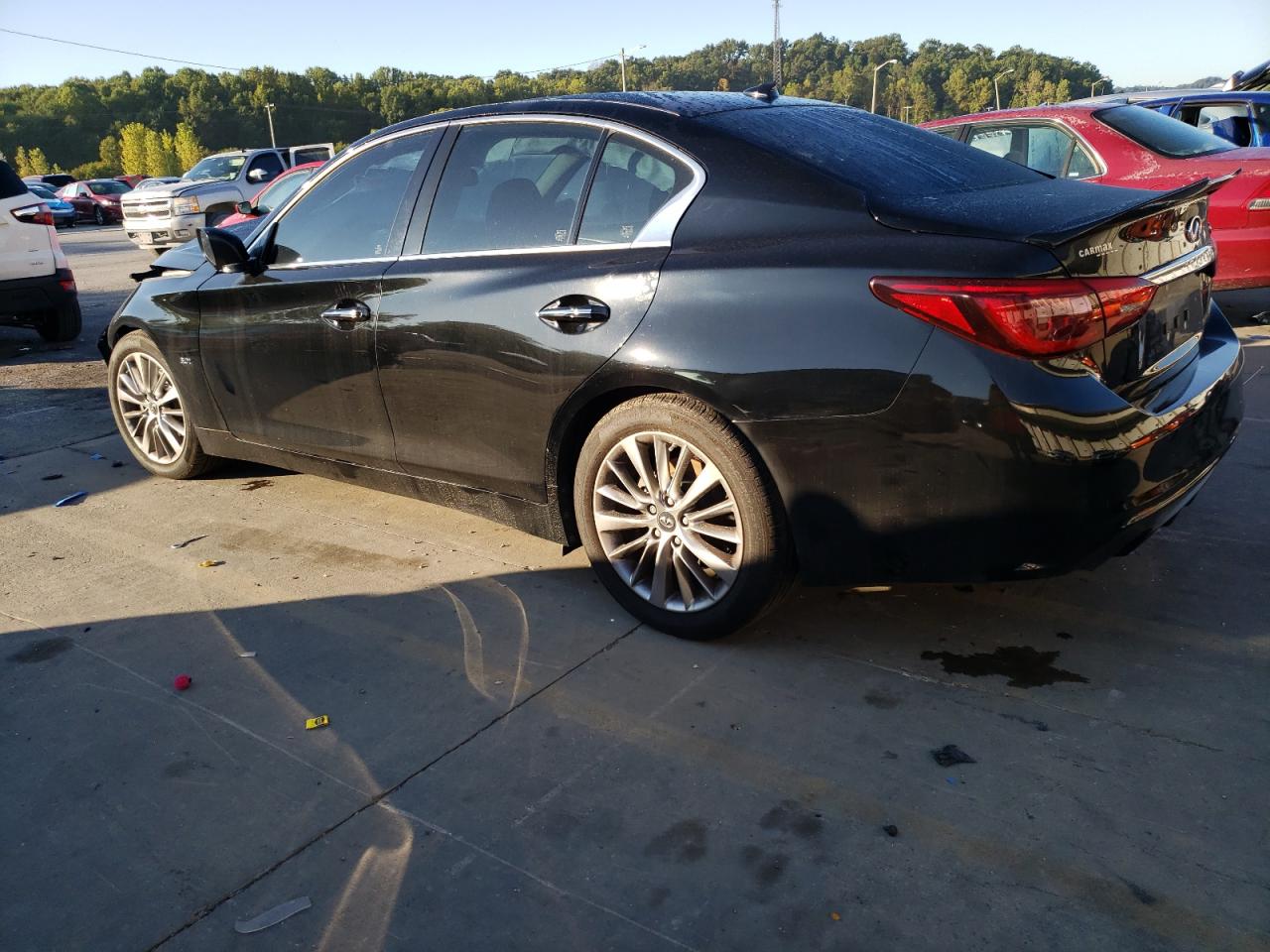 INFINITI Q50 LUXE
