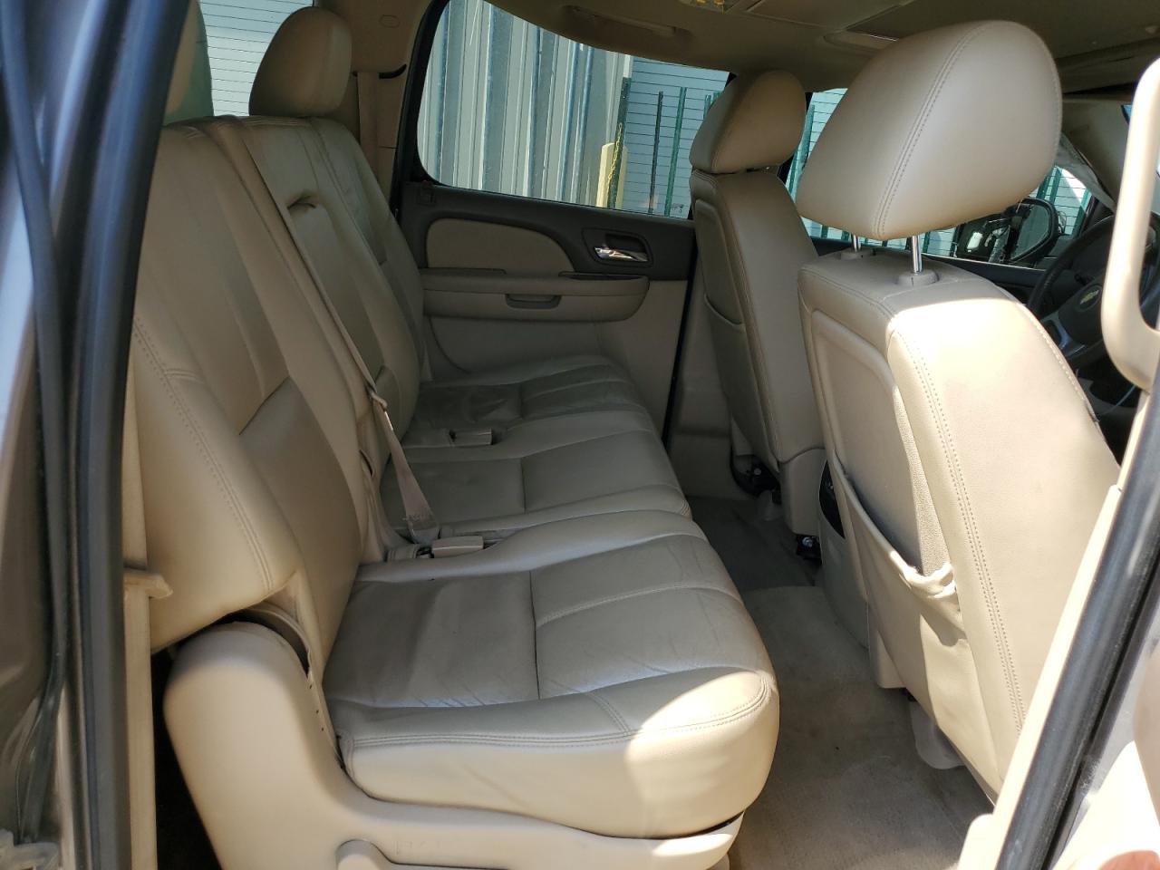 CHEVROLET SUBURBAN K1500 LT