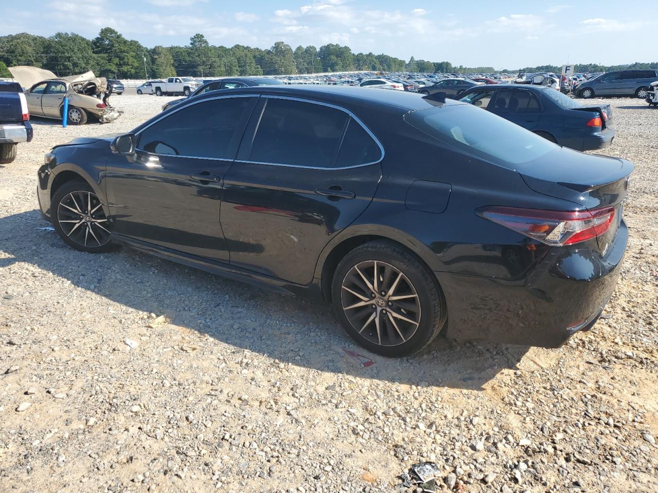 TOYOTA CAMRY SE NIGHT SHADE