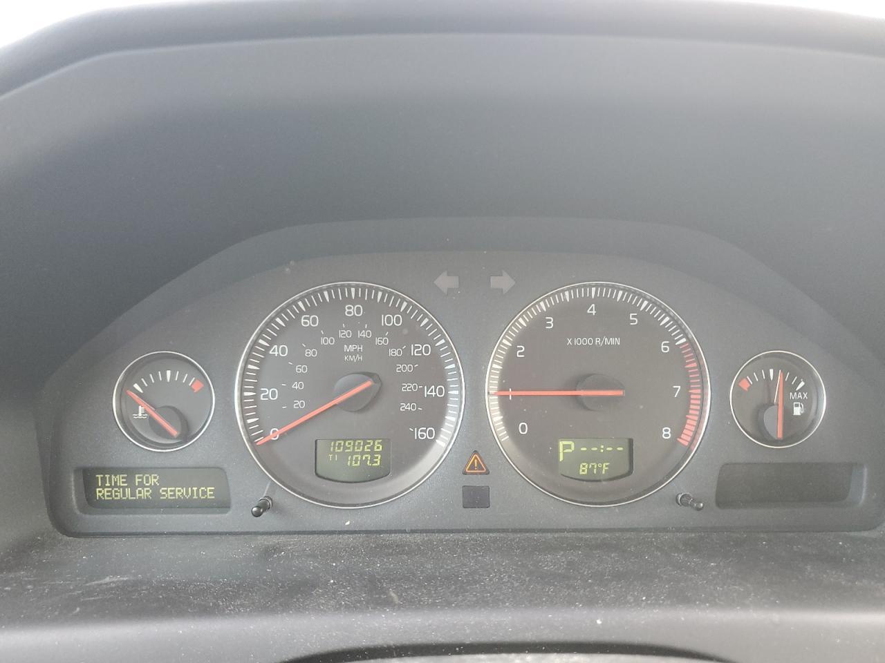 Lot #3240105541 2005 VOLVO S60 2.5T