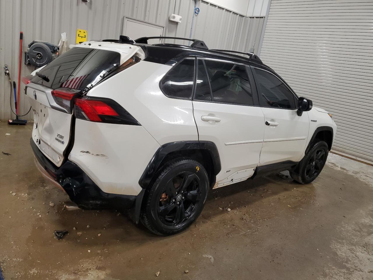 TOYOTA RAV4 XSE