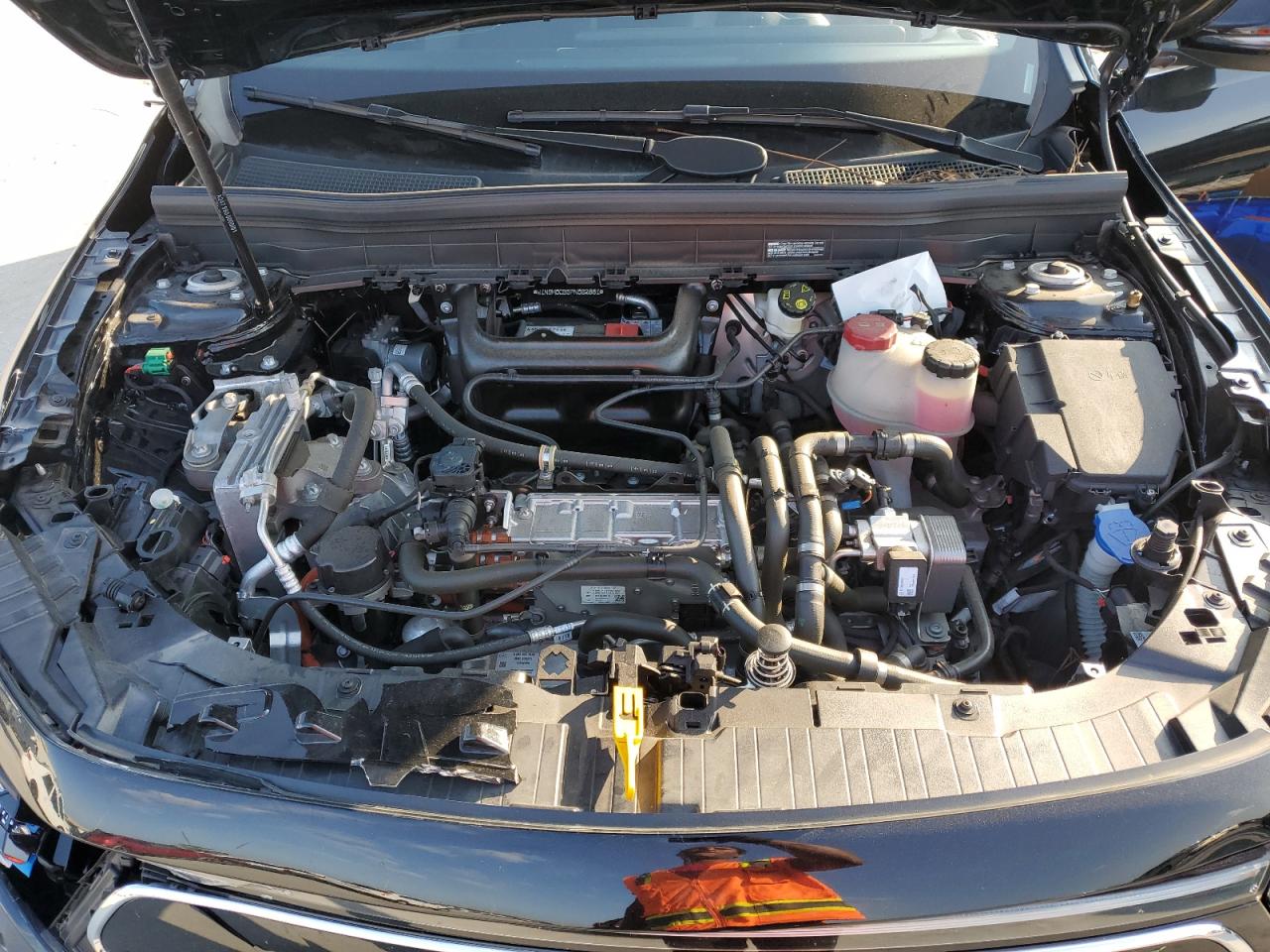 MERCEDES-BENZ EQB 250+