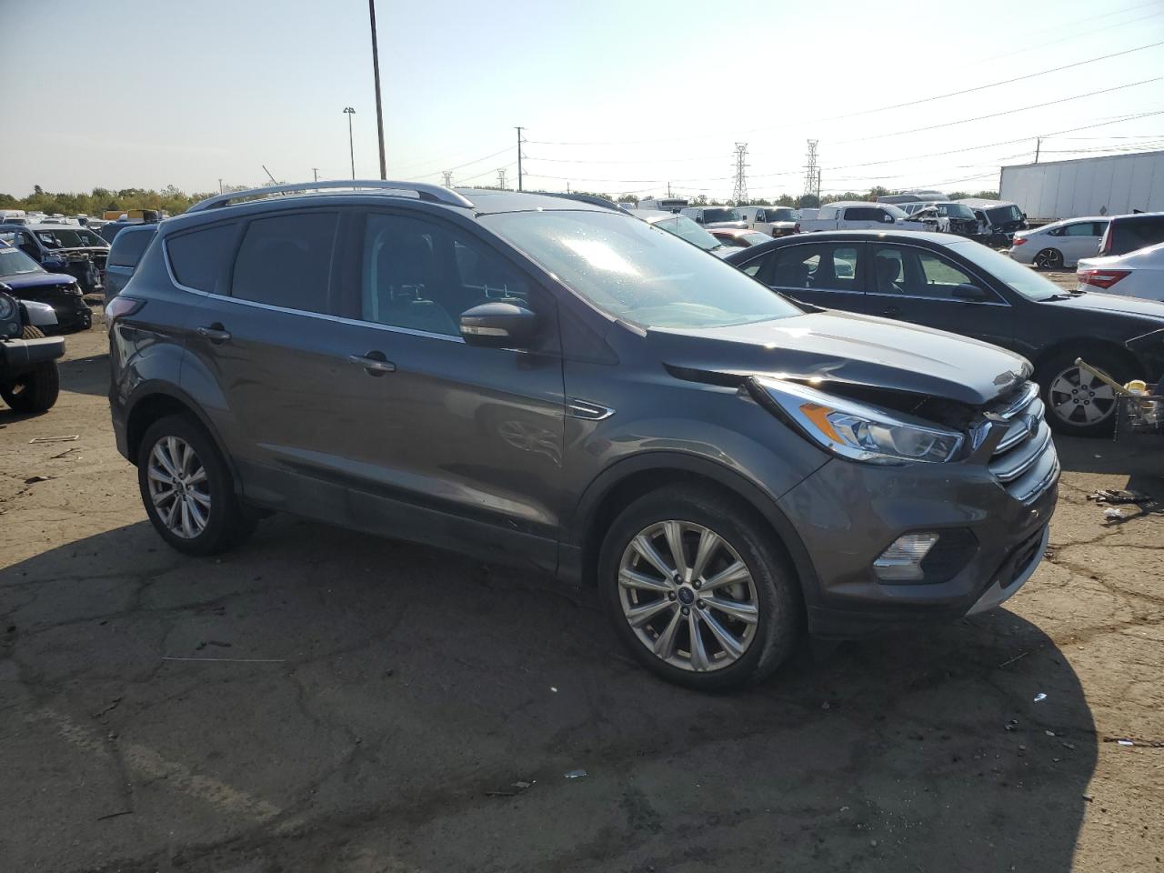 FORD ESCAPE TITANIUM