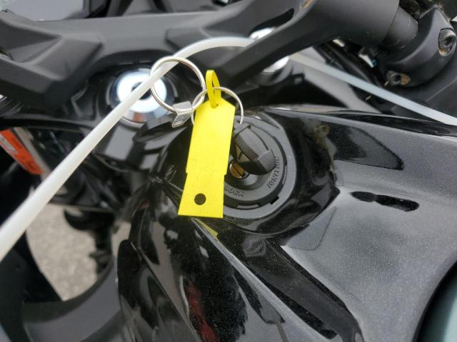 2025 KAWASAKI EX650 P ML5EXEP19SDAF7606