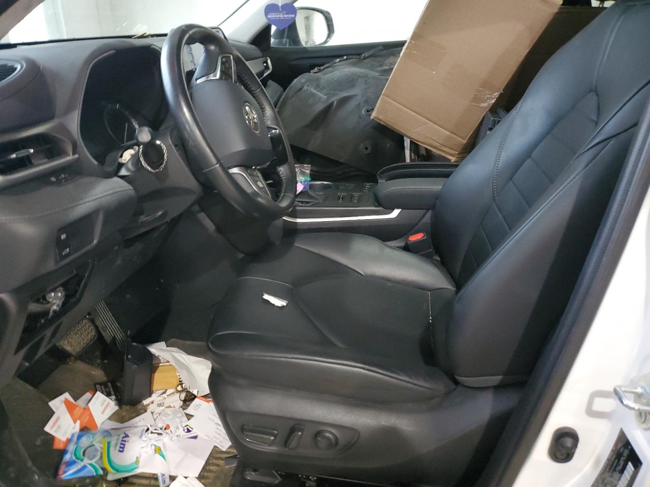 TOYOTA HIGHLANDER XLE