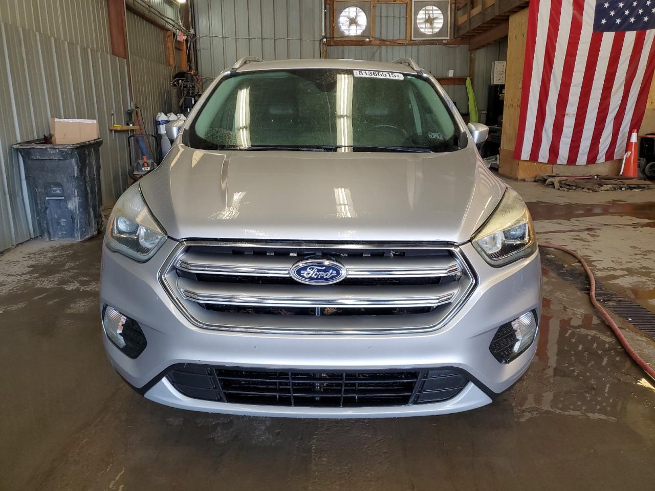 FORD ESCAPE TITANIUM